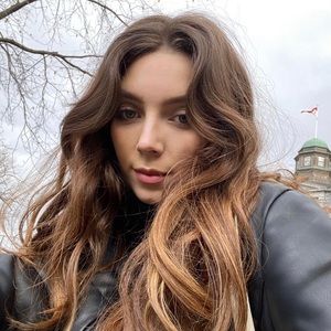 Meet your Posher, Elle